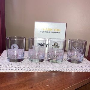 - Pittsburgh Penguins Drinking Glasses